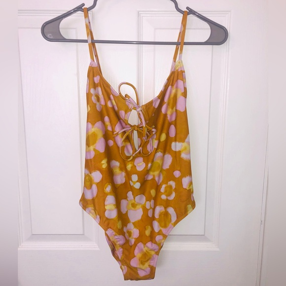 Madewell 1 piece bathing suit (S) - Picture 2 of 11